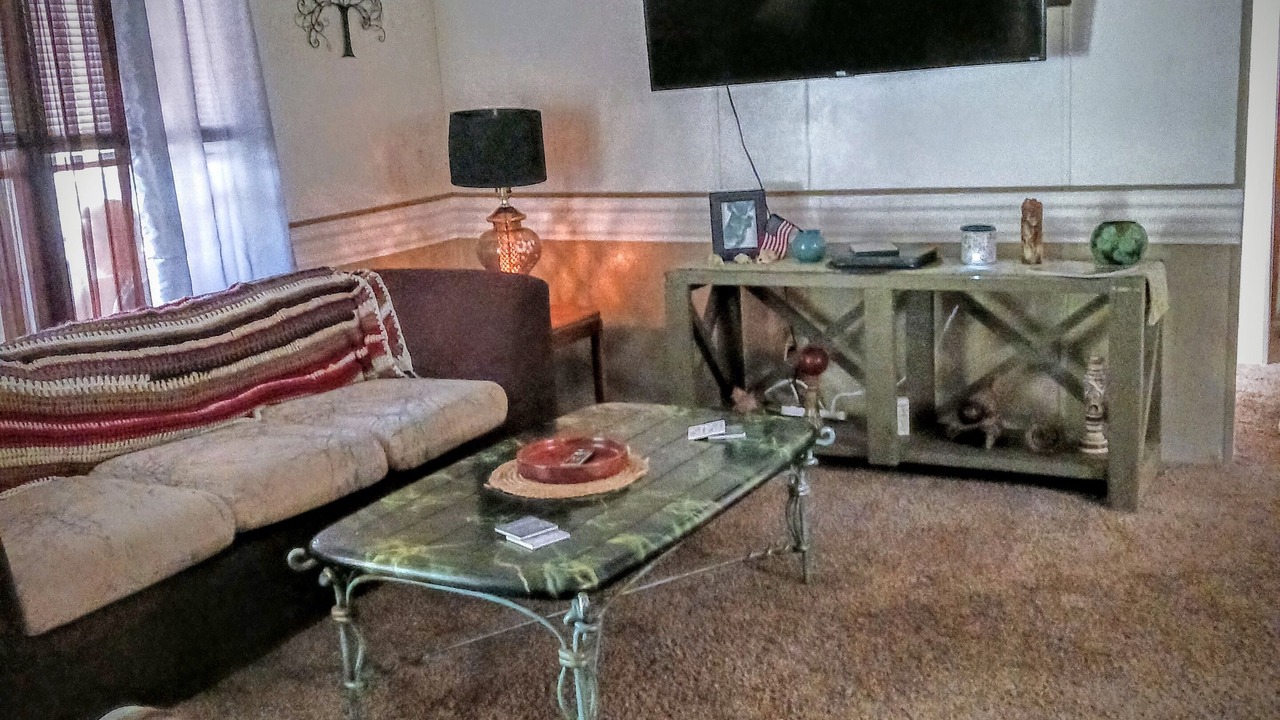 Photo of Livingroom in Powell