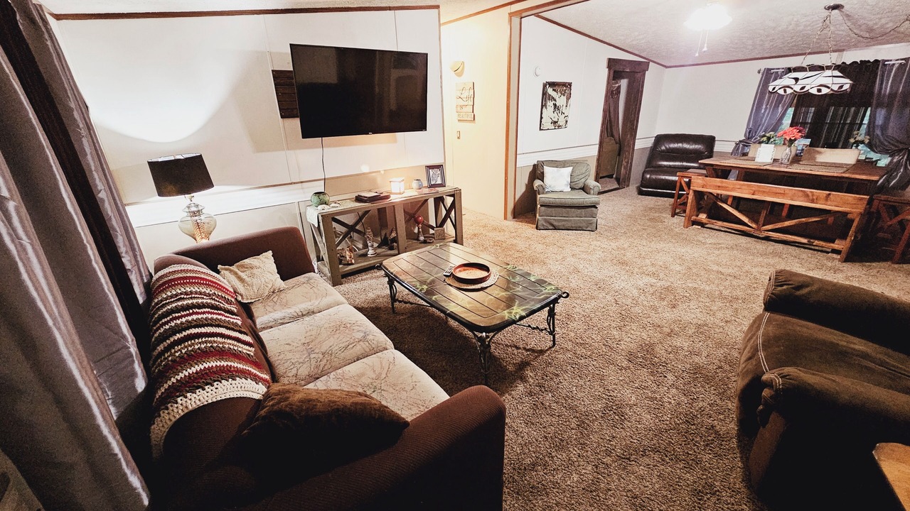 Photo of Livingroom in Powell