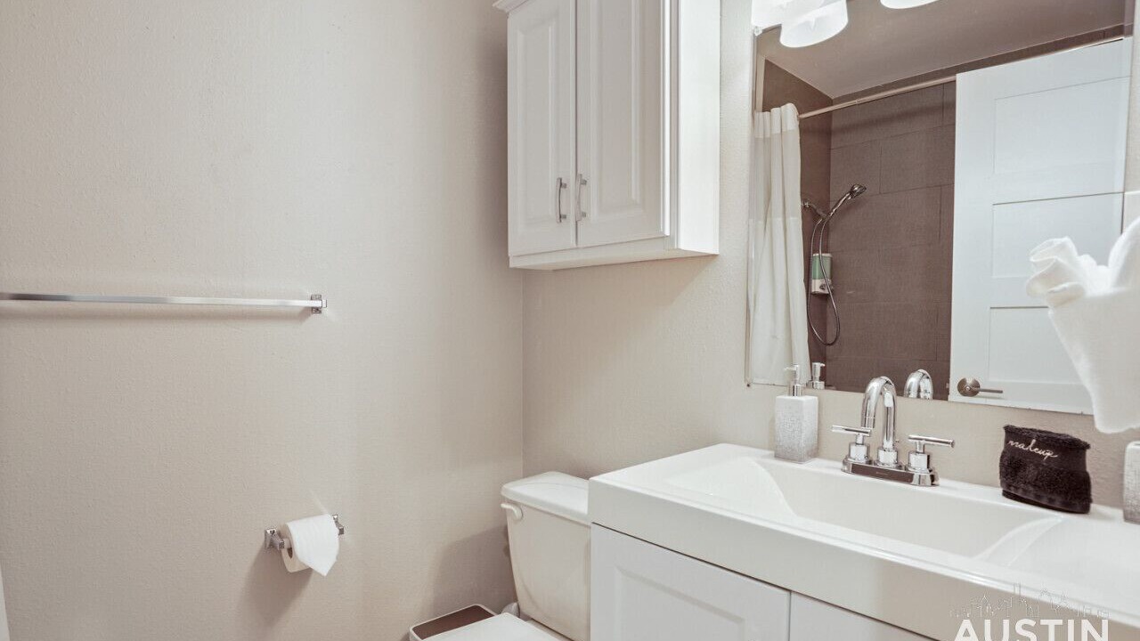 Photo of Bathroom in Highland