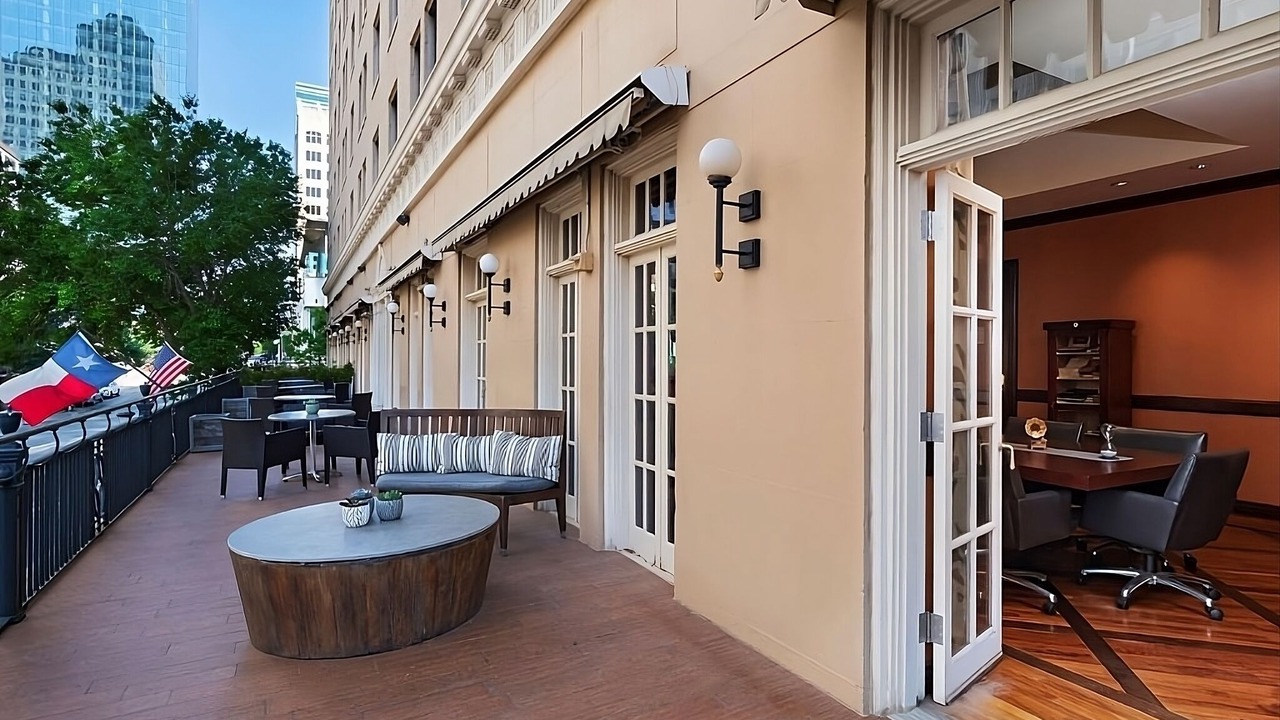 Photo of Patio Balcony in Downtown Austin