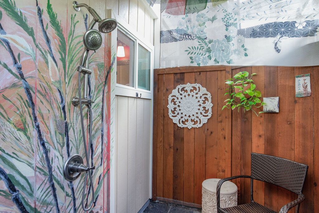 Photo of Others in Kehena