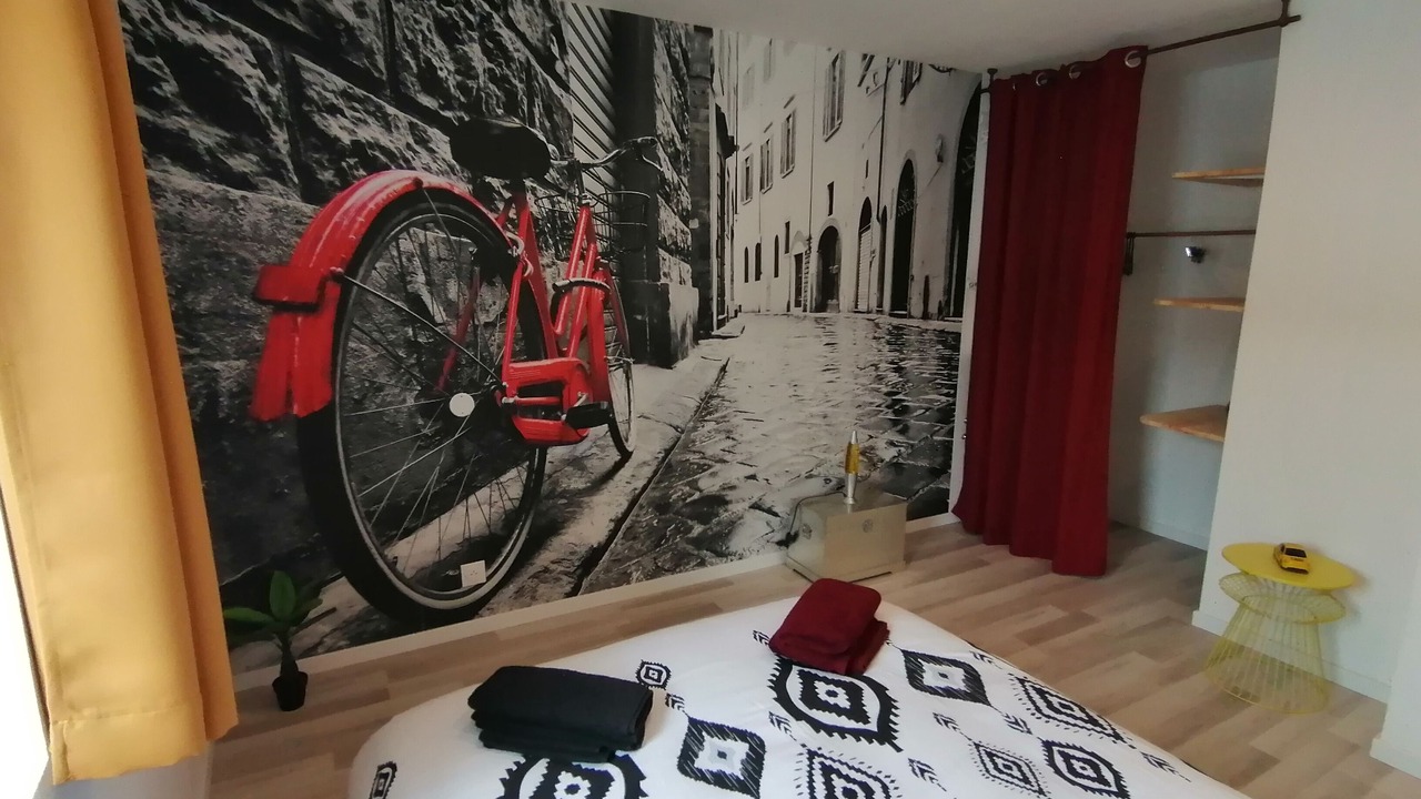 Photo of Bedroom in Tonneins