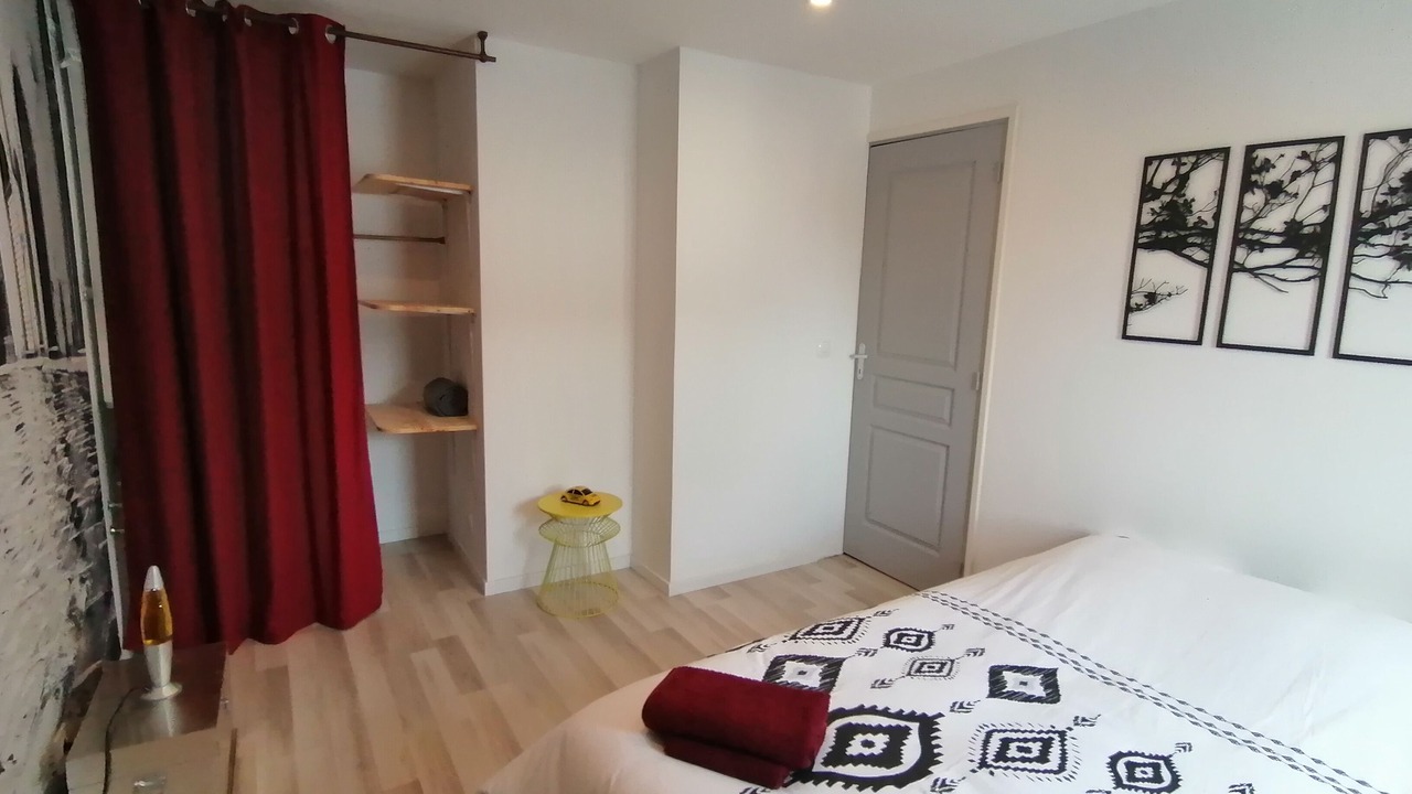Photo of Bedroom in Tonneins