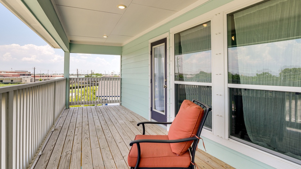 Photo of Patio Balcony in La Porte
