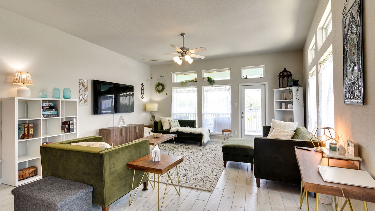 Photo of Livingroom in La Porte