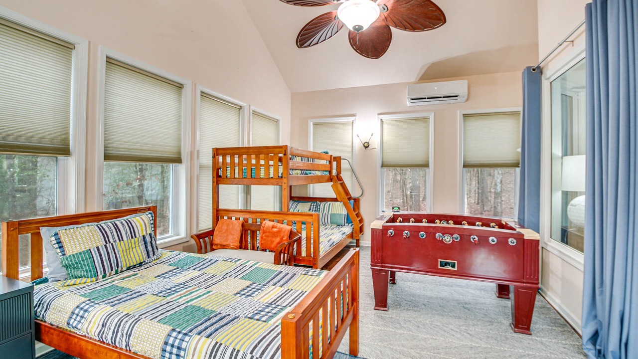 Photo of Bedroom in Hot Springs Village
