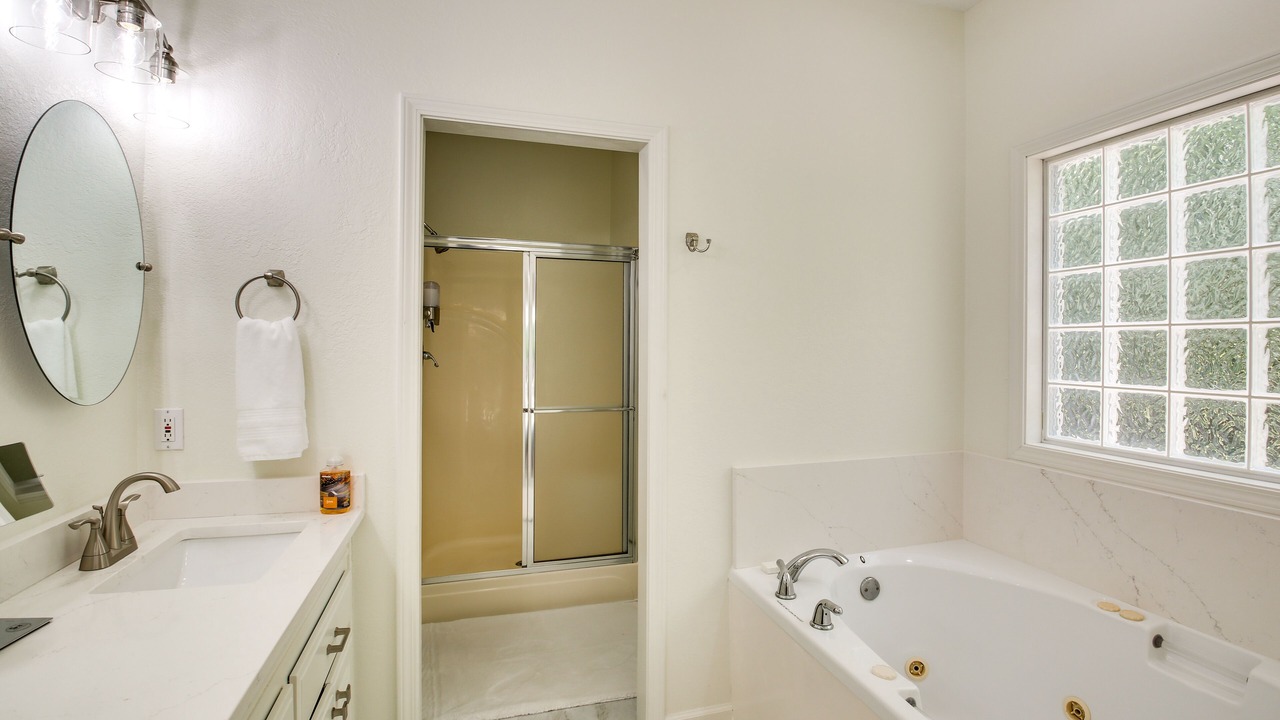 Photo of Bathroom in Hot Springs Village