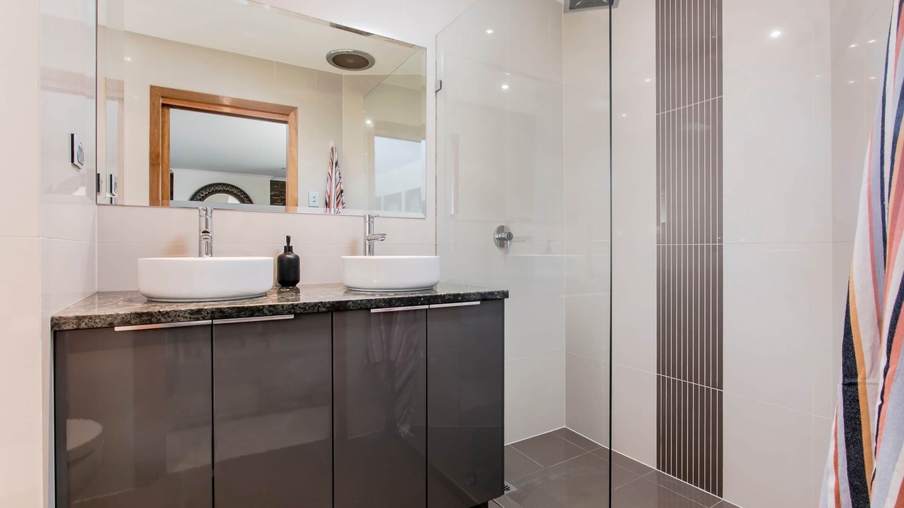 Photo of Bathroom in Semaphore Park