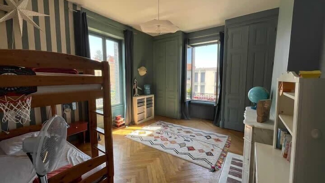 Photo of Bedroom in Champagne-au-Mont-d'Or