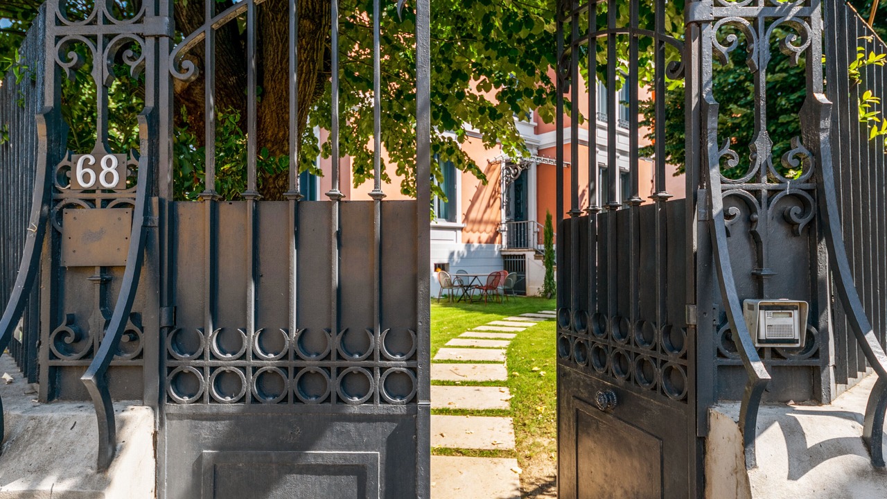 Photo of Outdoor in Champagne-au-Mont-d'Or