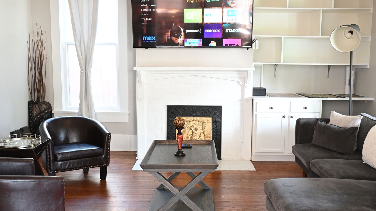 Photo of Livingroom in New Pathways
