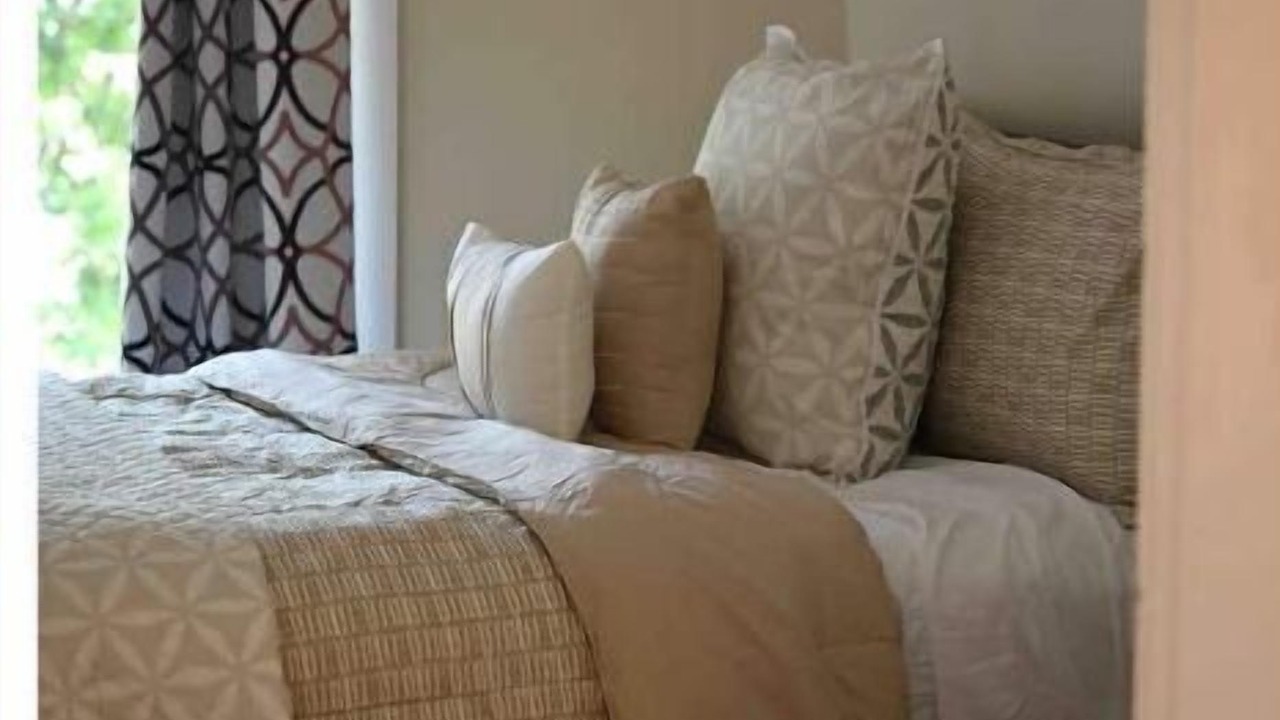 Photo of Bedroom in New Pathways