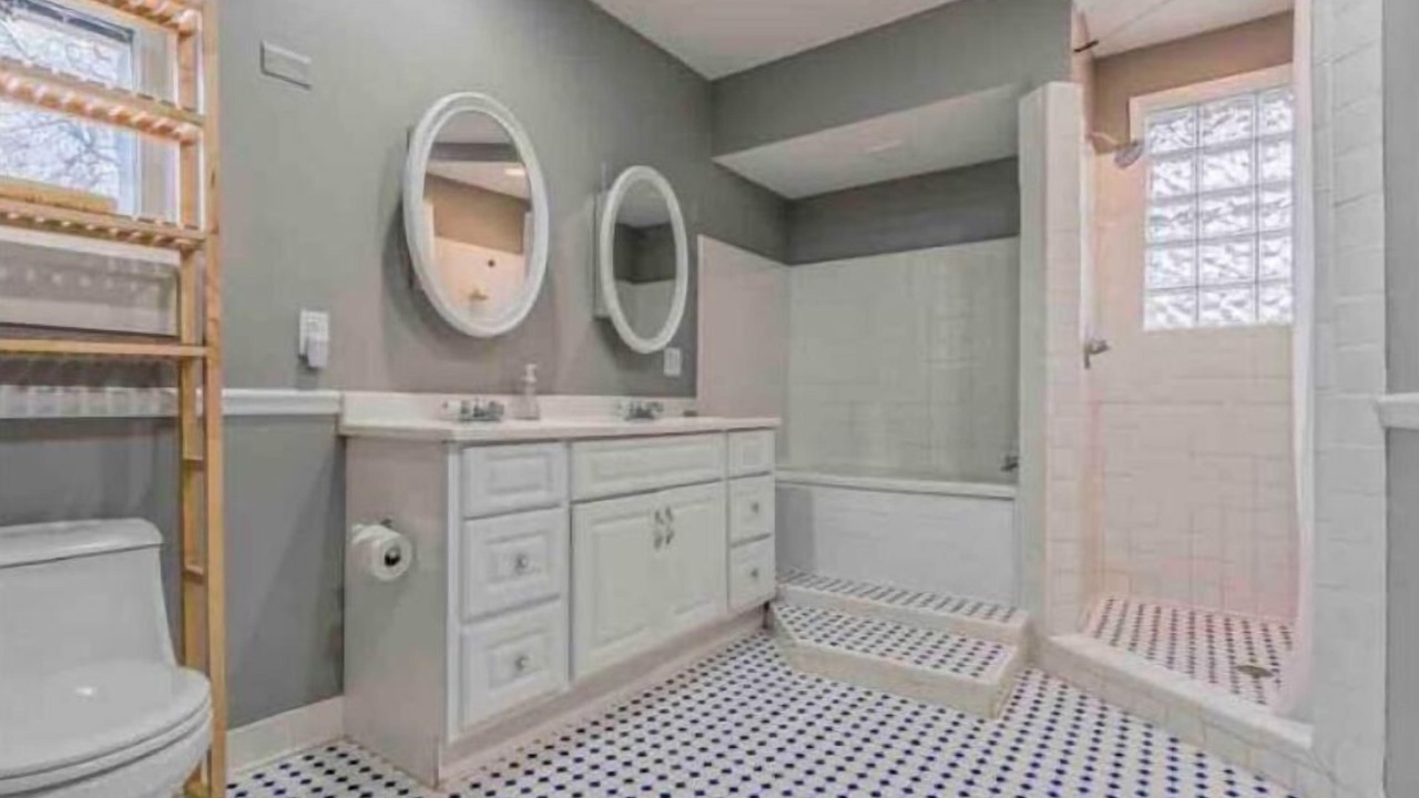 Photo of Bathroom in New Pathways