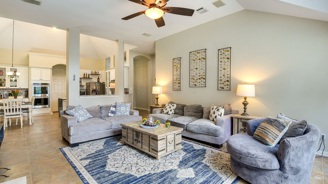 Photo of Livingroom in Flower Mound