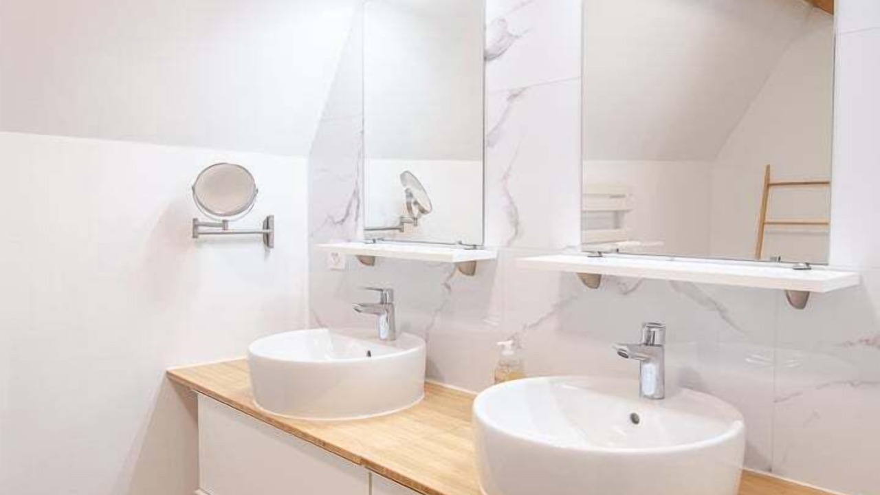 Photo of Bathroom in Amboise