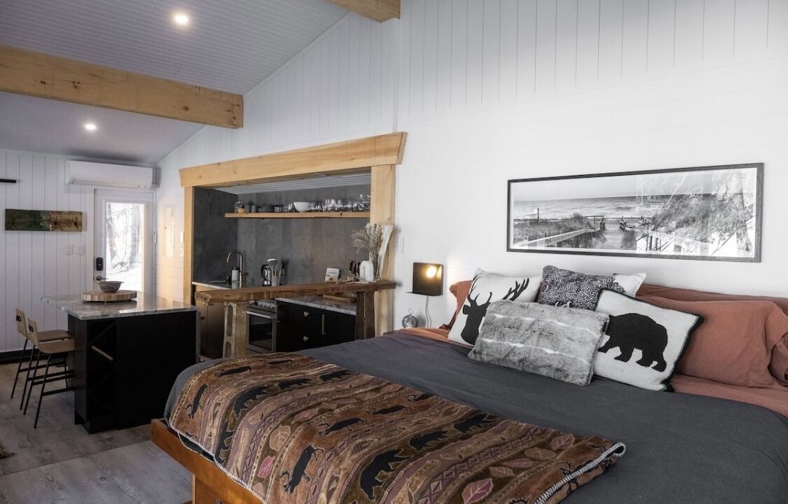 Photo of Bedroom in Frontenac
