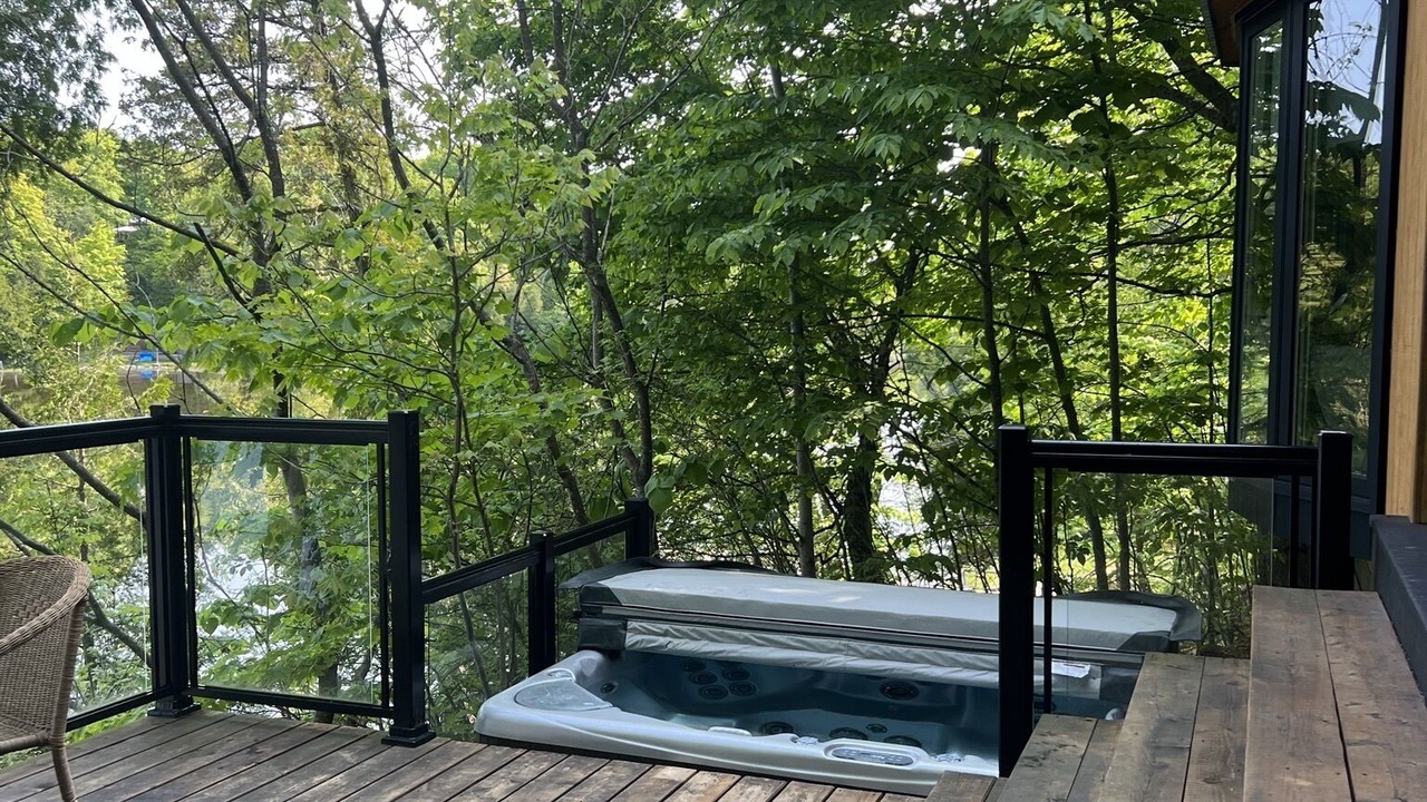 Photo of Patio Balcony in Frontenac