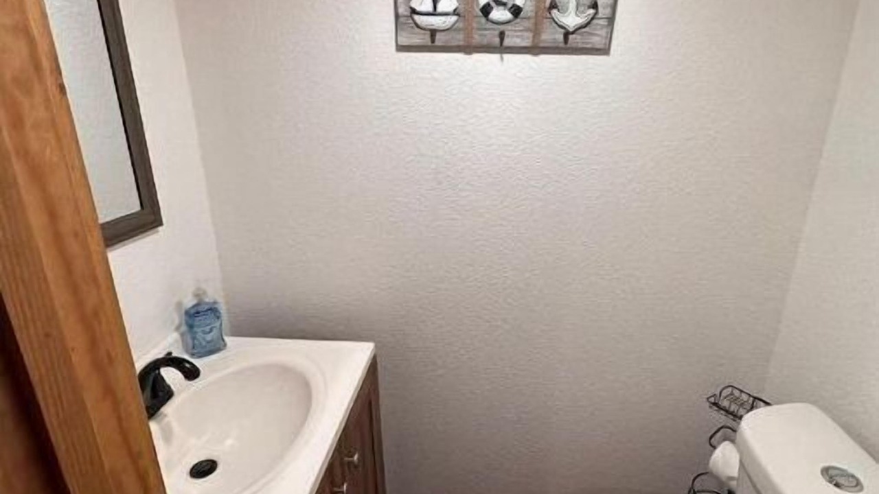 Photo of Bathroom in Willis