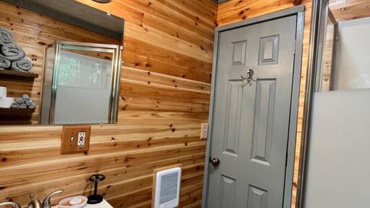 Photo of Bathroom in White Mills