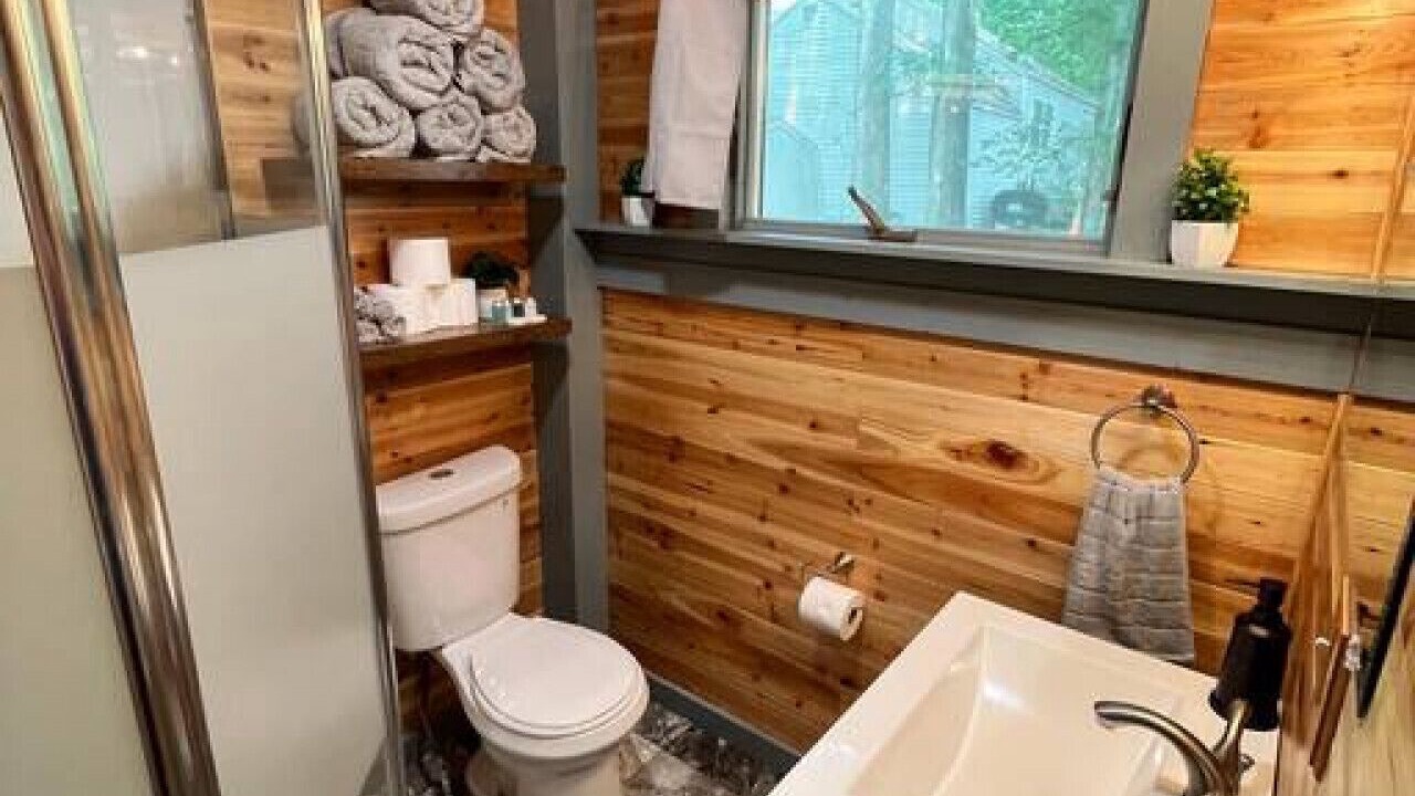 Photo of Bathroom in White Mills