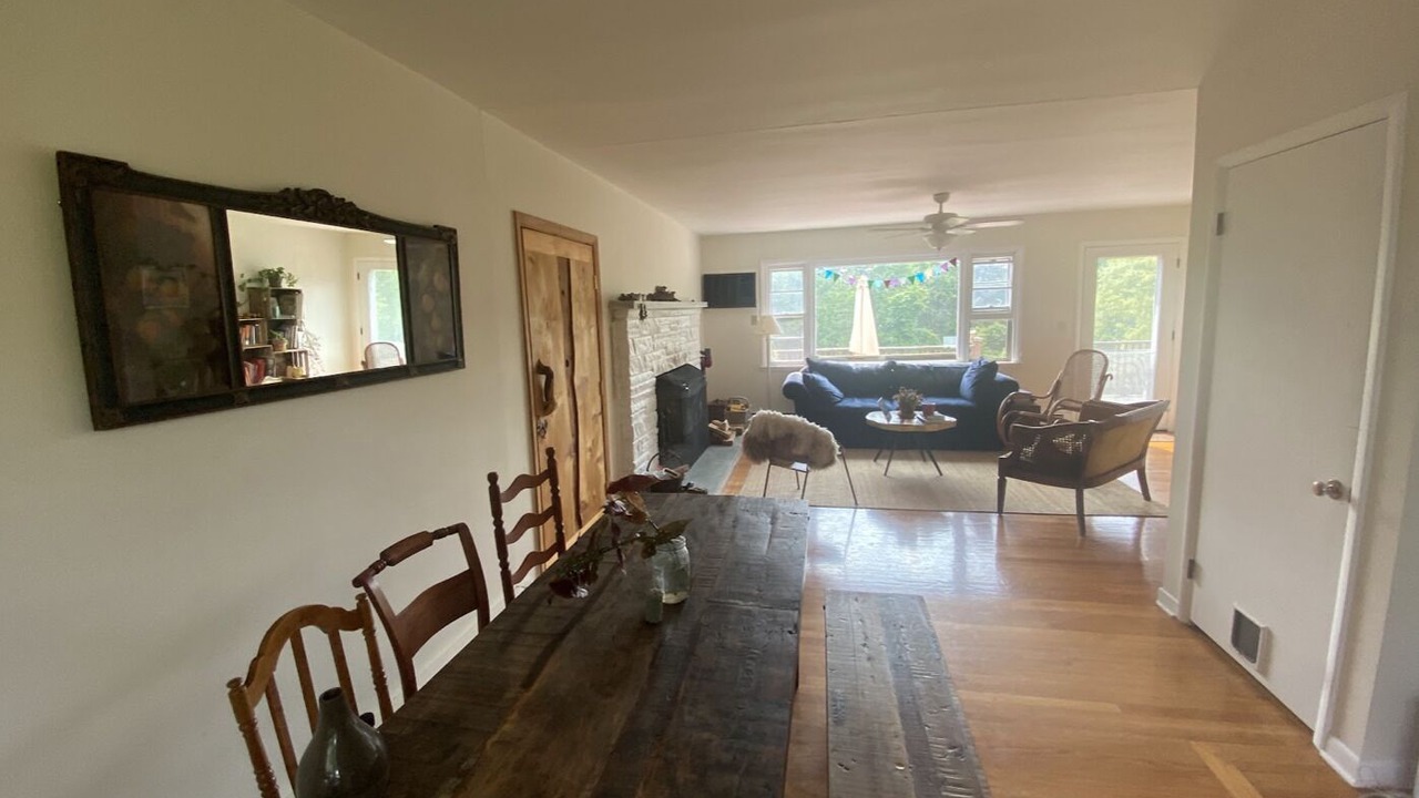 Photo of Livingroom in Taghkanic