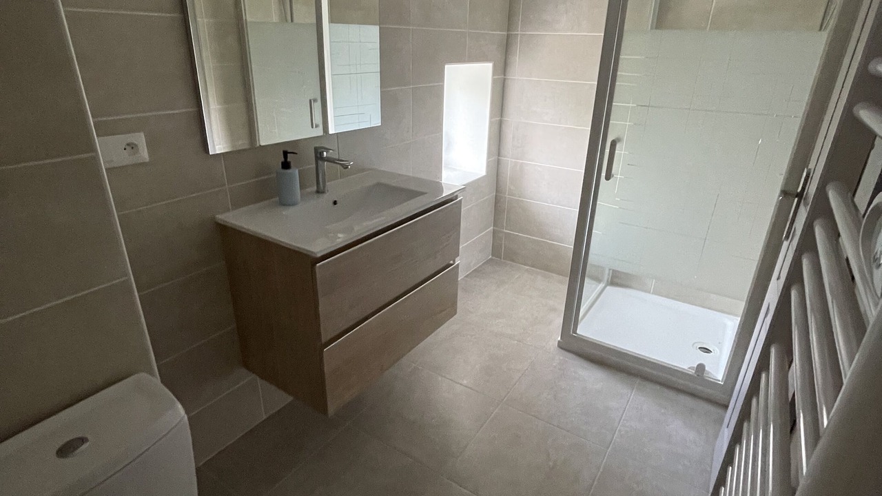 Photo of Bathroom in Saint-Sauveur-de-Cruzieres