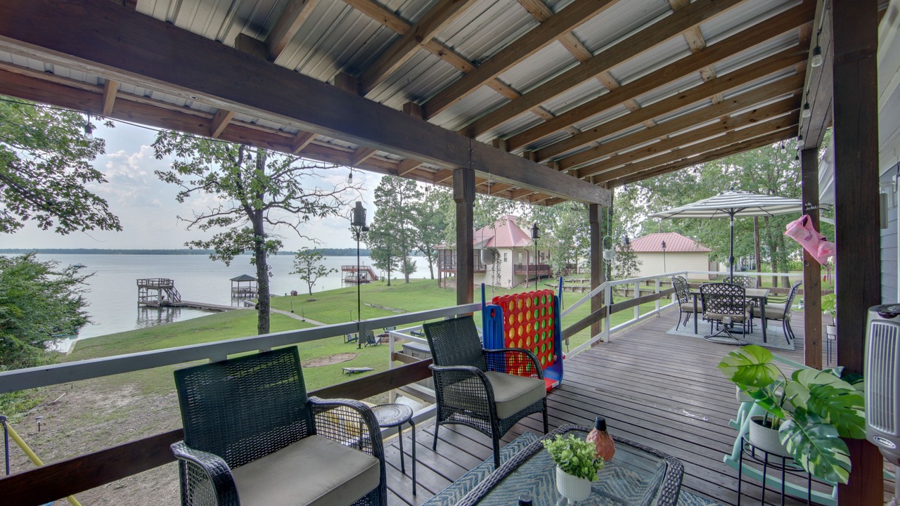 Photo of Outdoor in Dogwood