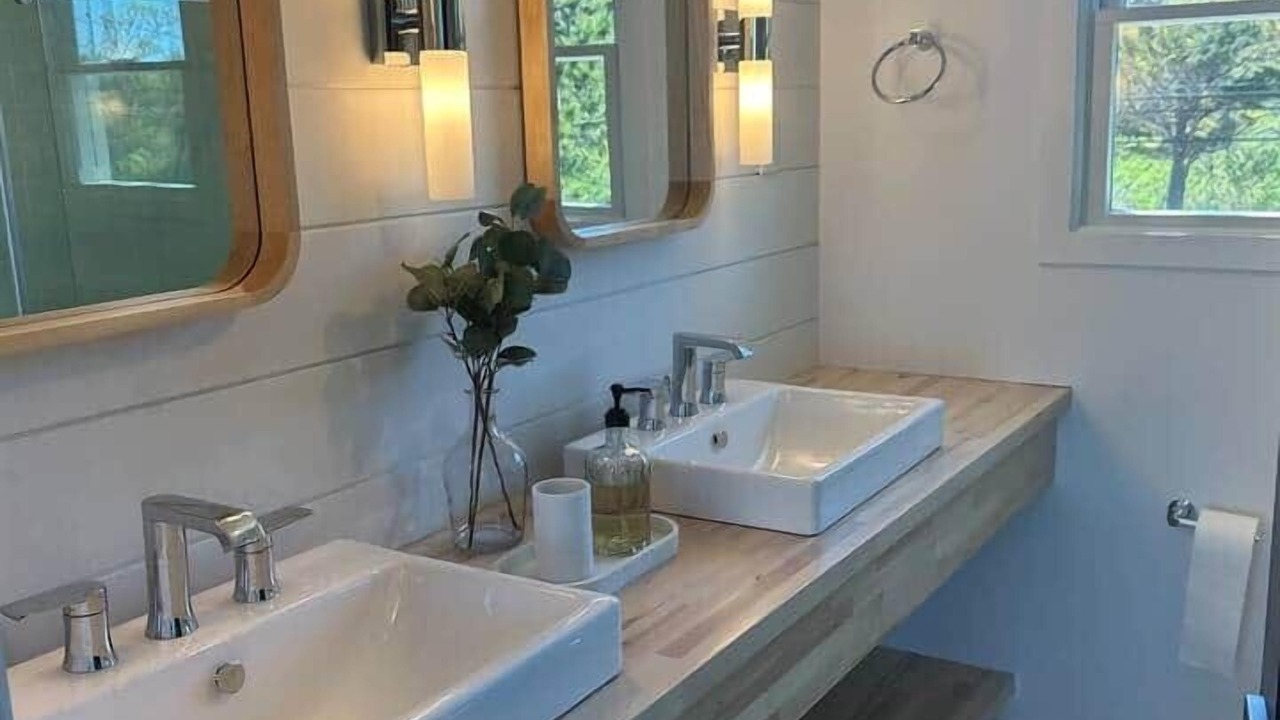 Photo of Bathroom in Greenport