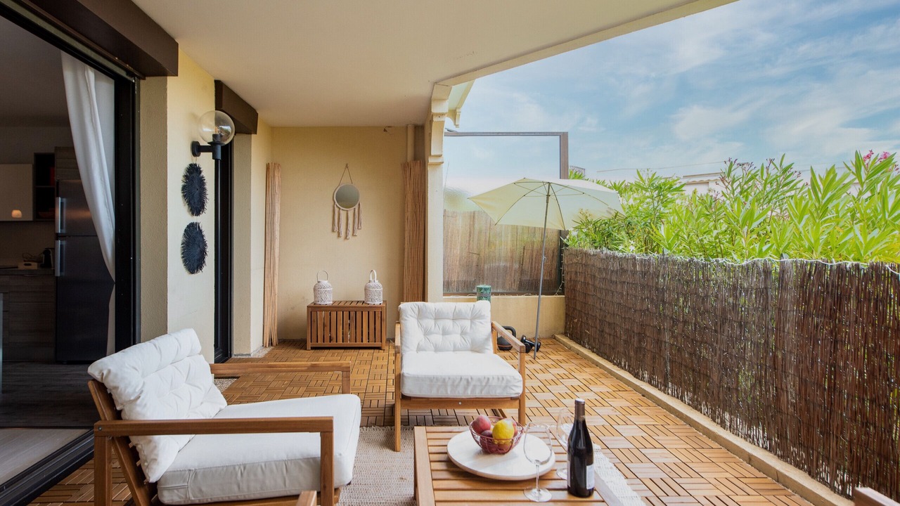 Photo of Others in Fabron