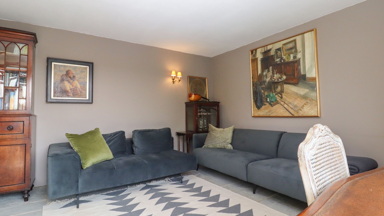 Photo of Livingroom in Beckley