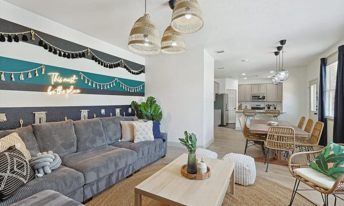 Photo of Livingroom in Saginaw