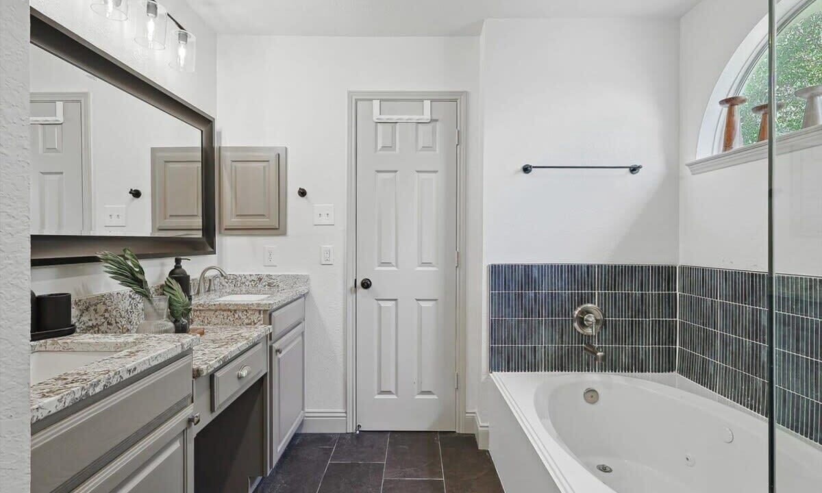 Photo of Bathroom in Saginaw