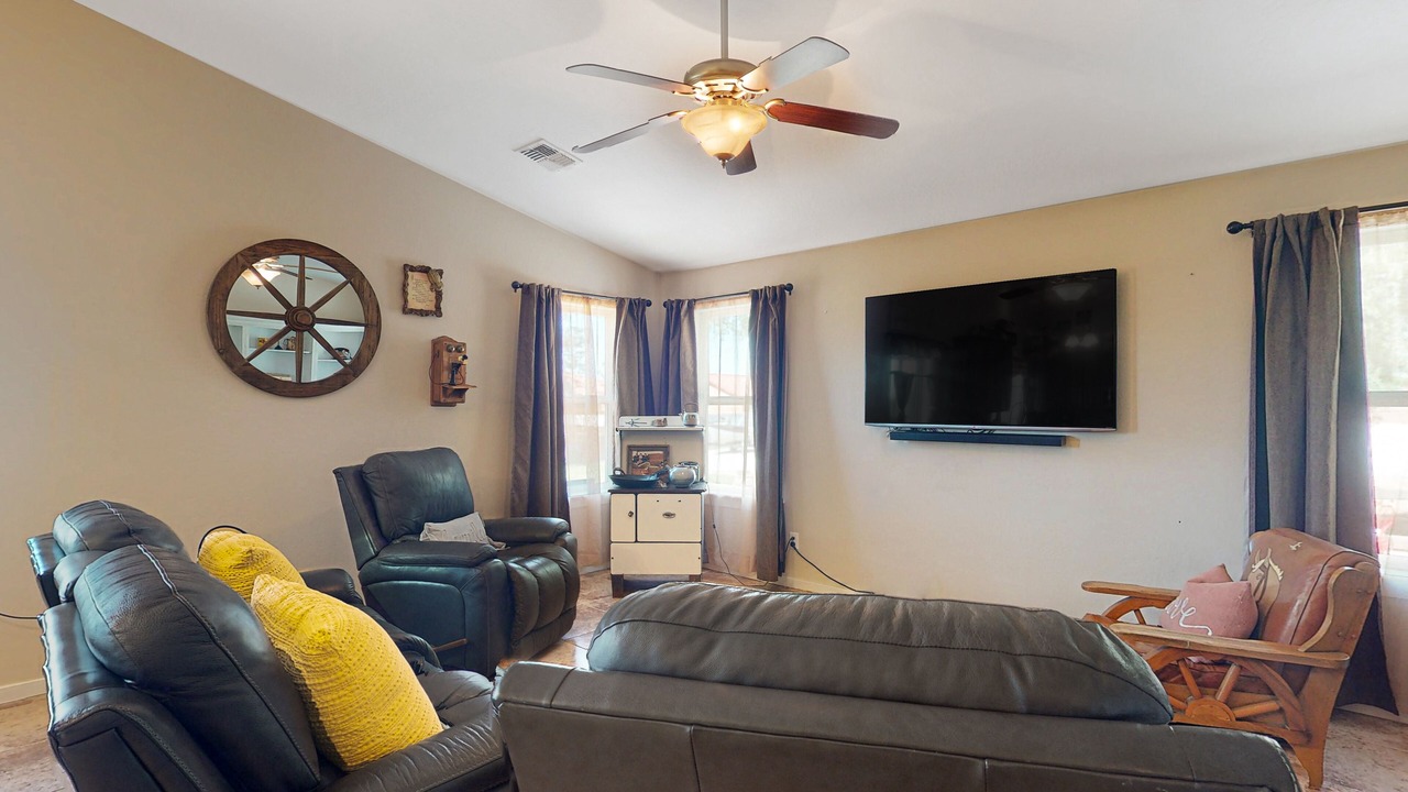 Photo of Livingroom in Estrella Village