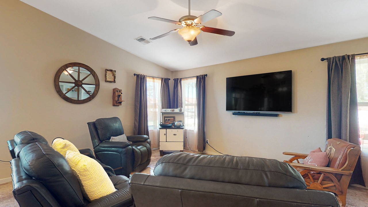 Photo of Livingroom in Estrella Village