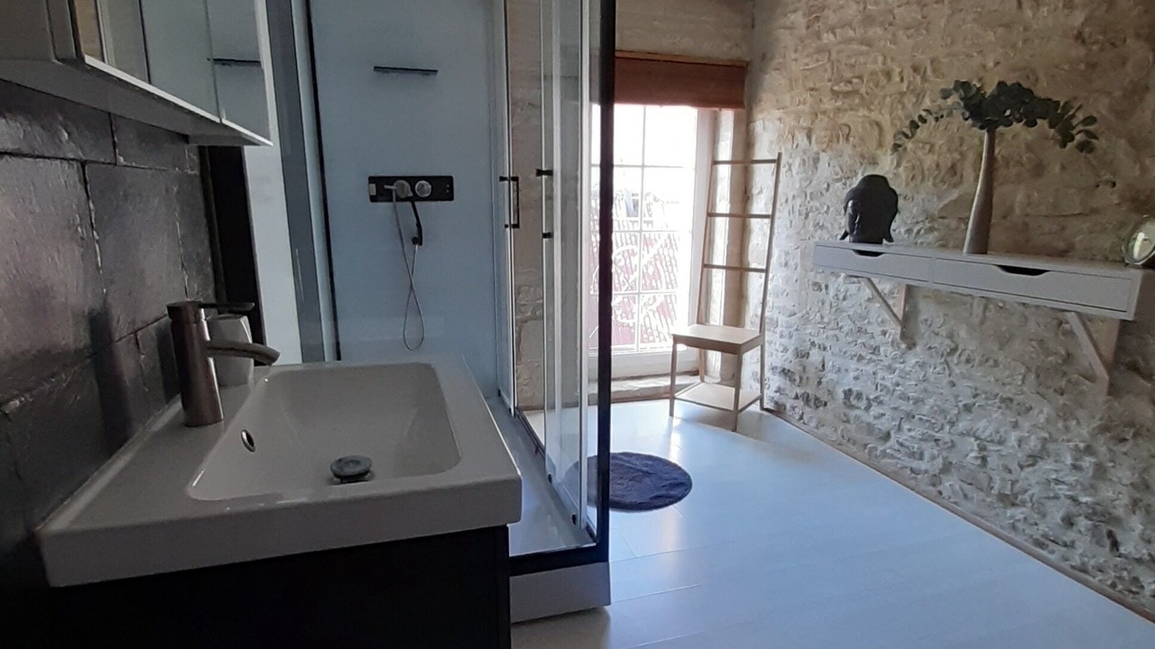 Photo of Bathroom in Creully