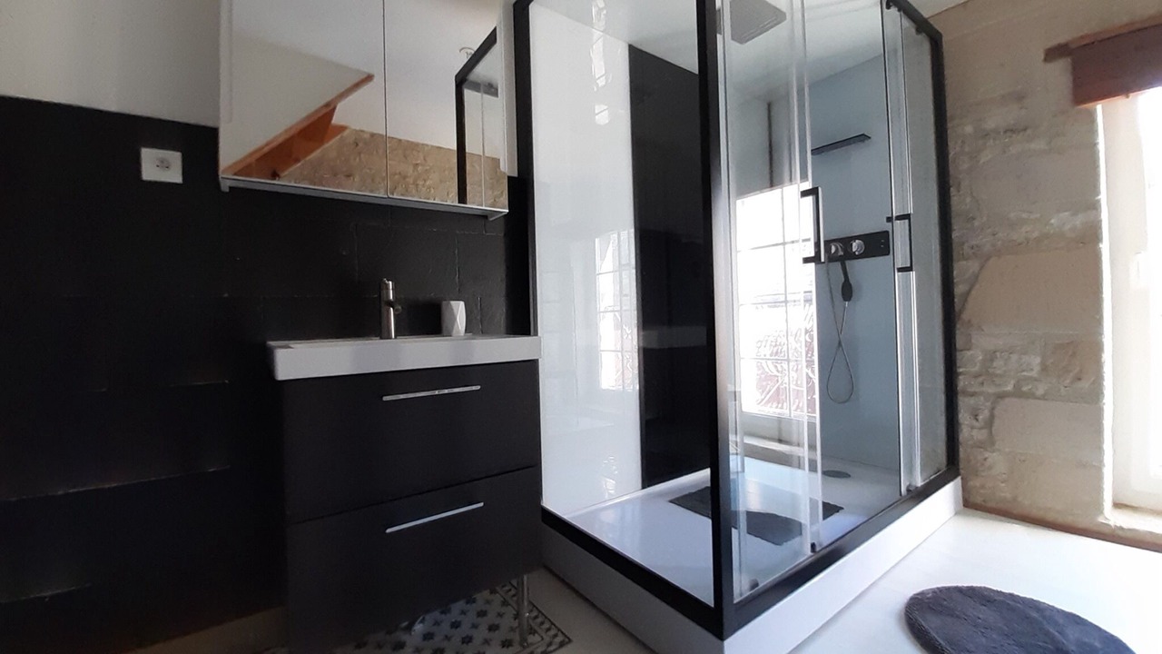 Photo of Bathroom in Creully
