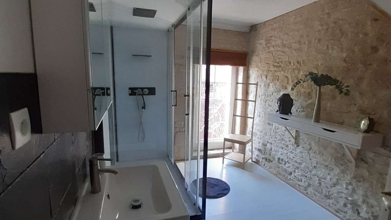 Photo of Bathroom in Creully