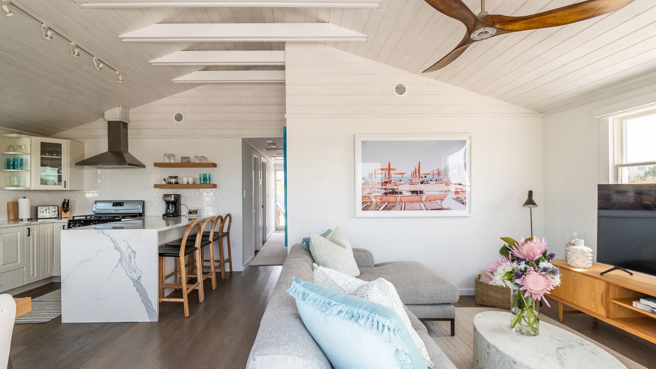 Photo of Livingroom in West Hampton Dunes
