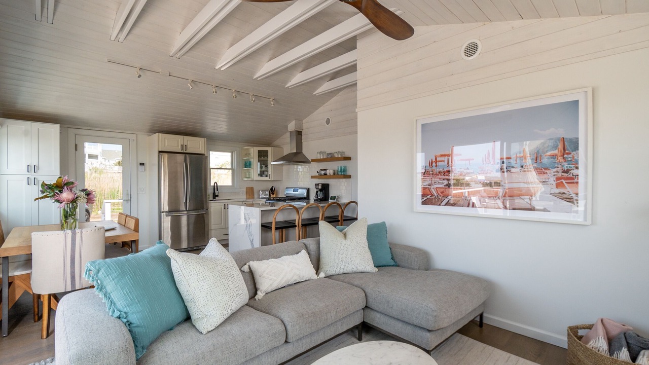 Photo of Livingroom in West Hampton Dunes