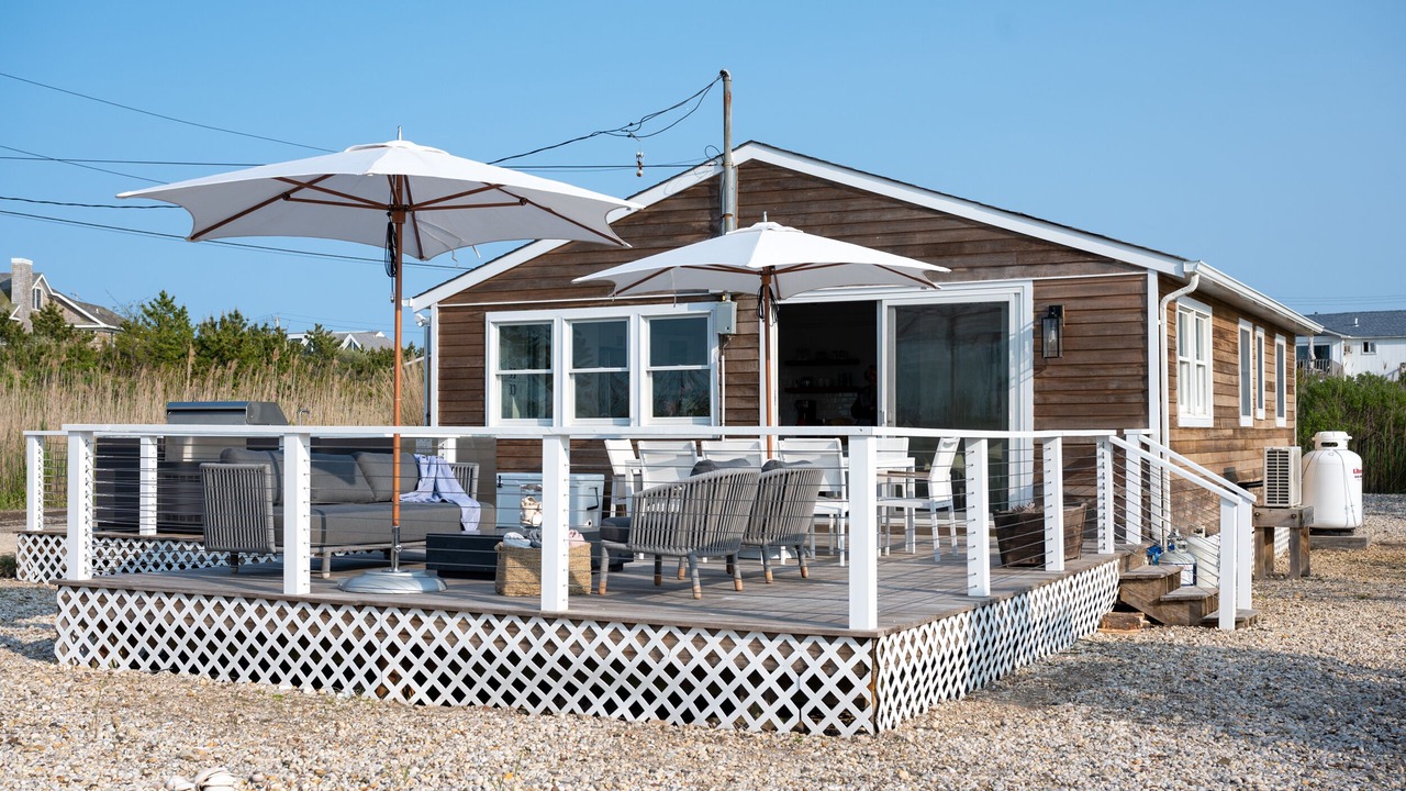 Photo of Patio Balcony in West Hampton Dunes