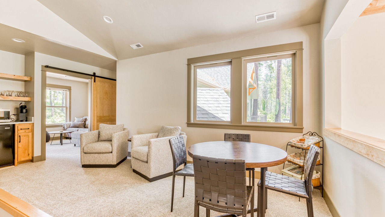 Photo of Others in Vida