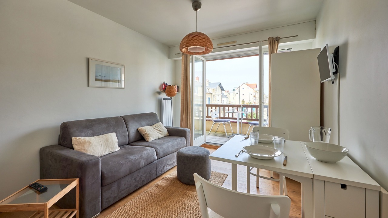 Photo of Livingroom in Saint-Regnobert-de-la-Cote-de-Nacre