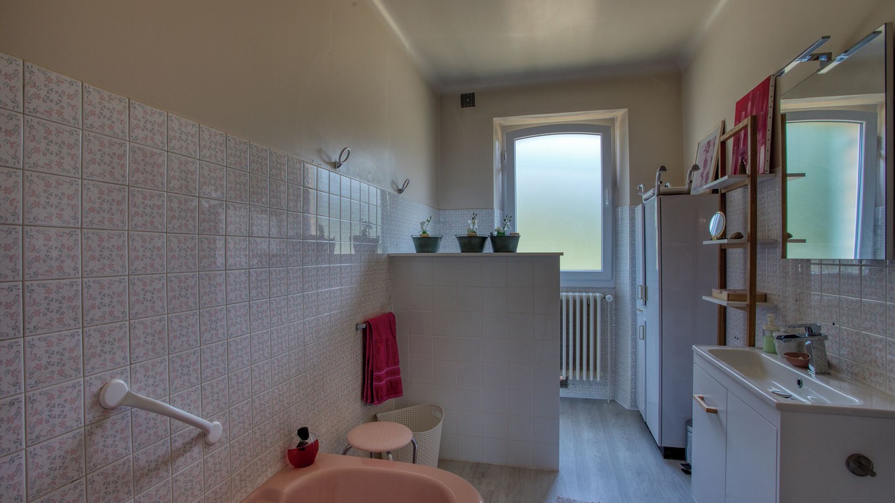 Photo of Bathroom in La Roque-Gageac