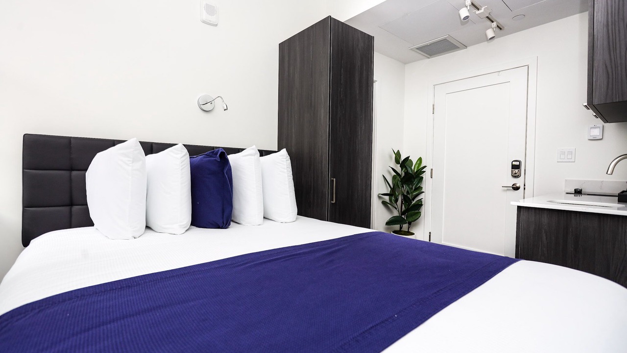 Photo of Bedroom in Fenway–Kenmore