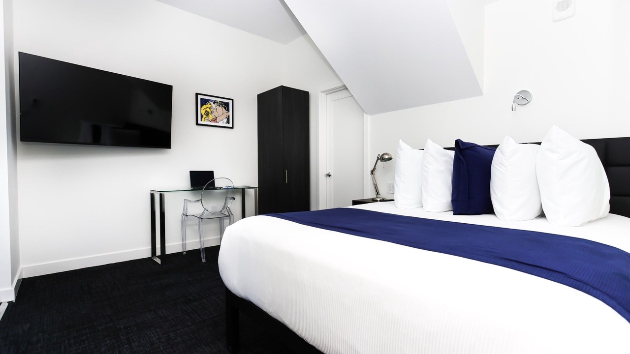 Photo of Bedroom in Fenway–Kenmore