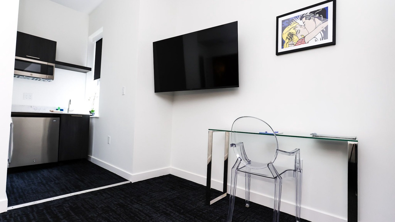Photo of Livingroom in Fenway–Kenmore