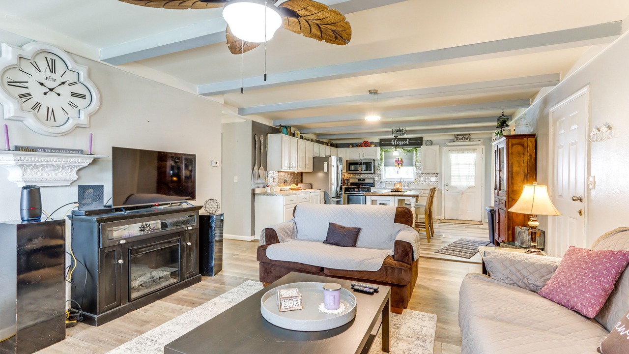 Photo of Livingroom in St. James