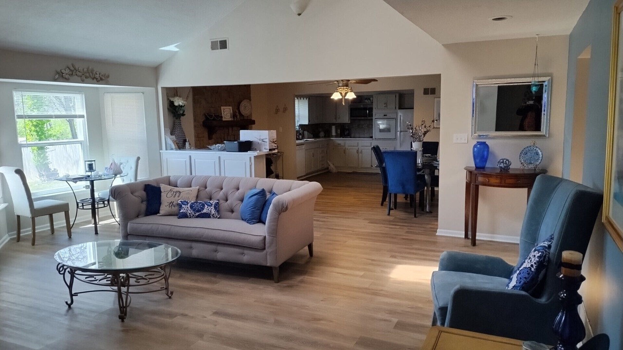 Photo of Livingroom in Kansas City