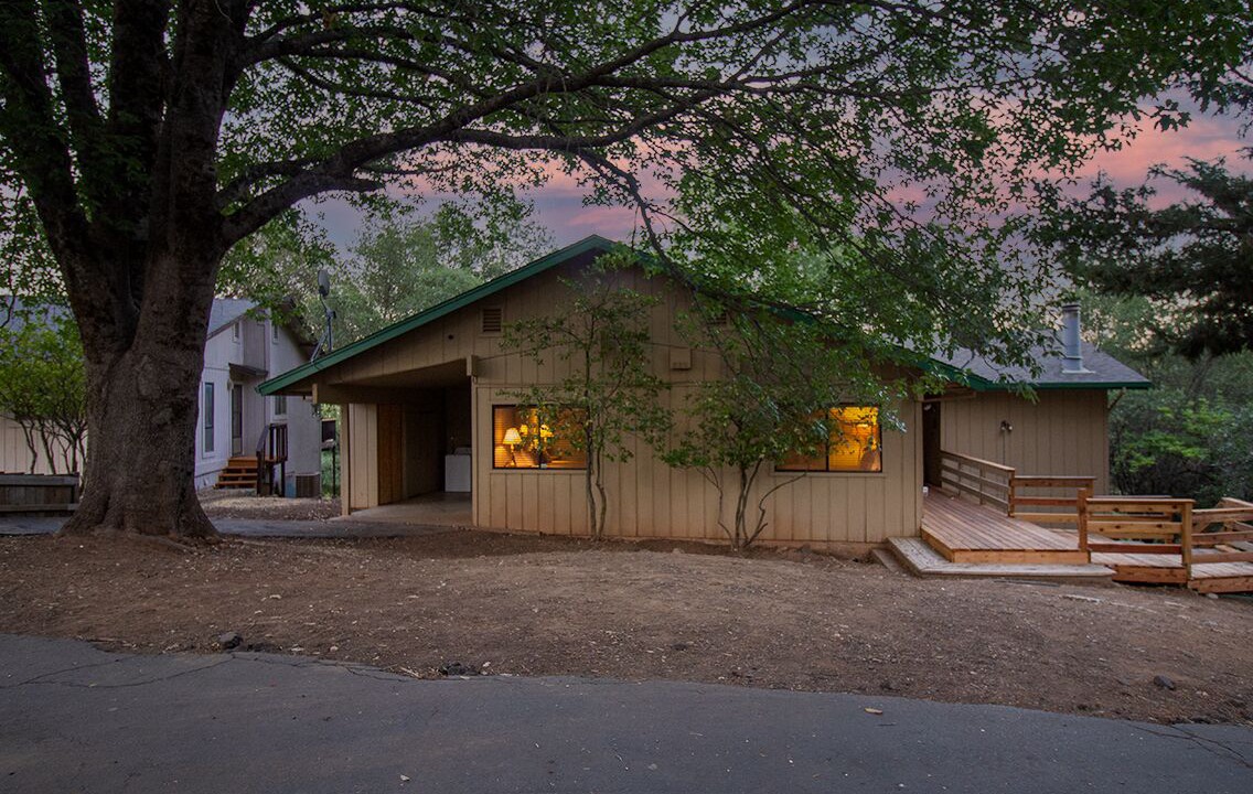 Photo of Outdoor in Groveland