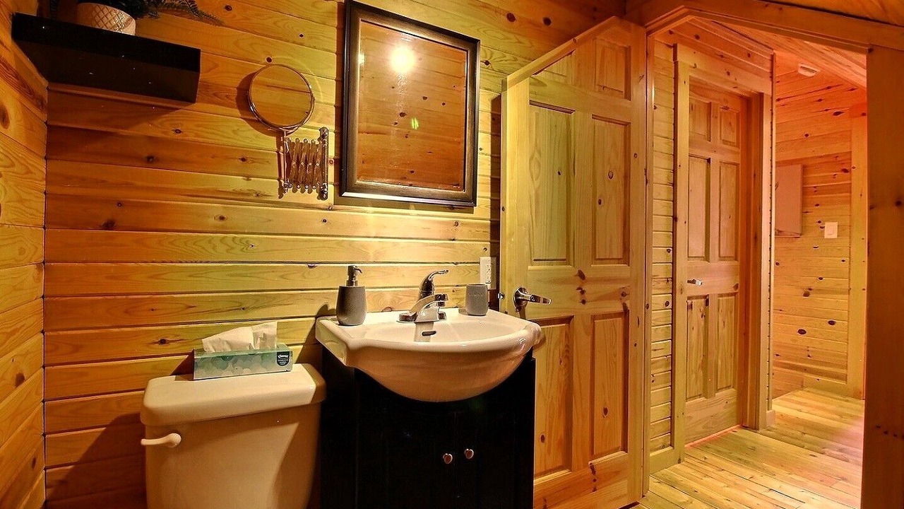 Photo of Bathroom in Shannon